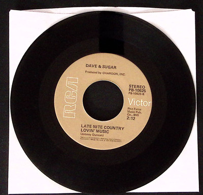 DAVE & SUGAR LATE NITE COUNTRY LOVIN' MUSIC/THE DOOR IS... VINYL 45 VG 38-14