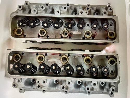 ROLLS ROYCE  CORNICHE  REBUILT ENGINE CYLINDER HEADS 81-89 - Picture 1 of 7