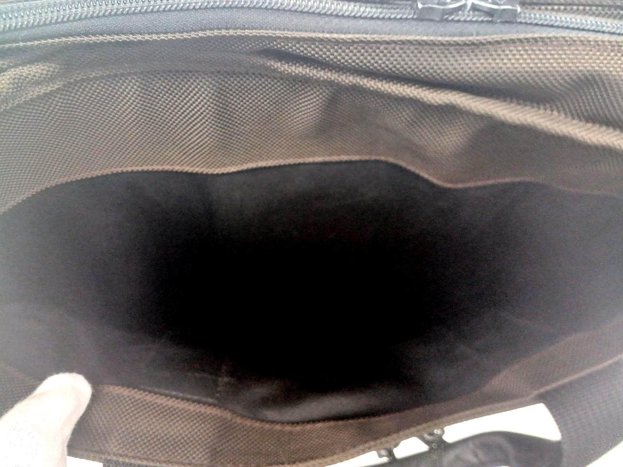 Compact Large Screen Computer Briefcase Model 261… - image 12