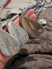 Right Titleist Vokey spin milled sm4 tour chrome,raw set.52,56,60.