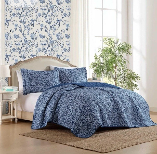 Juego de edredón de algodón Laura Ashley Elaina 3 piezas azul índigo reina cp. @ $122 Foto 2 de 4