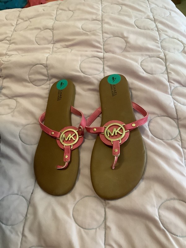 Michael Kors Girls Size 4  Fuchsia (Hot Pink) Sandal New