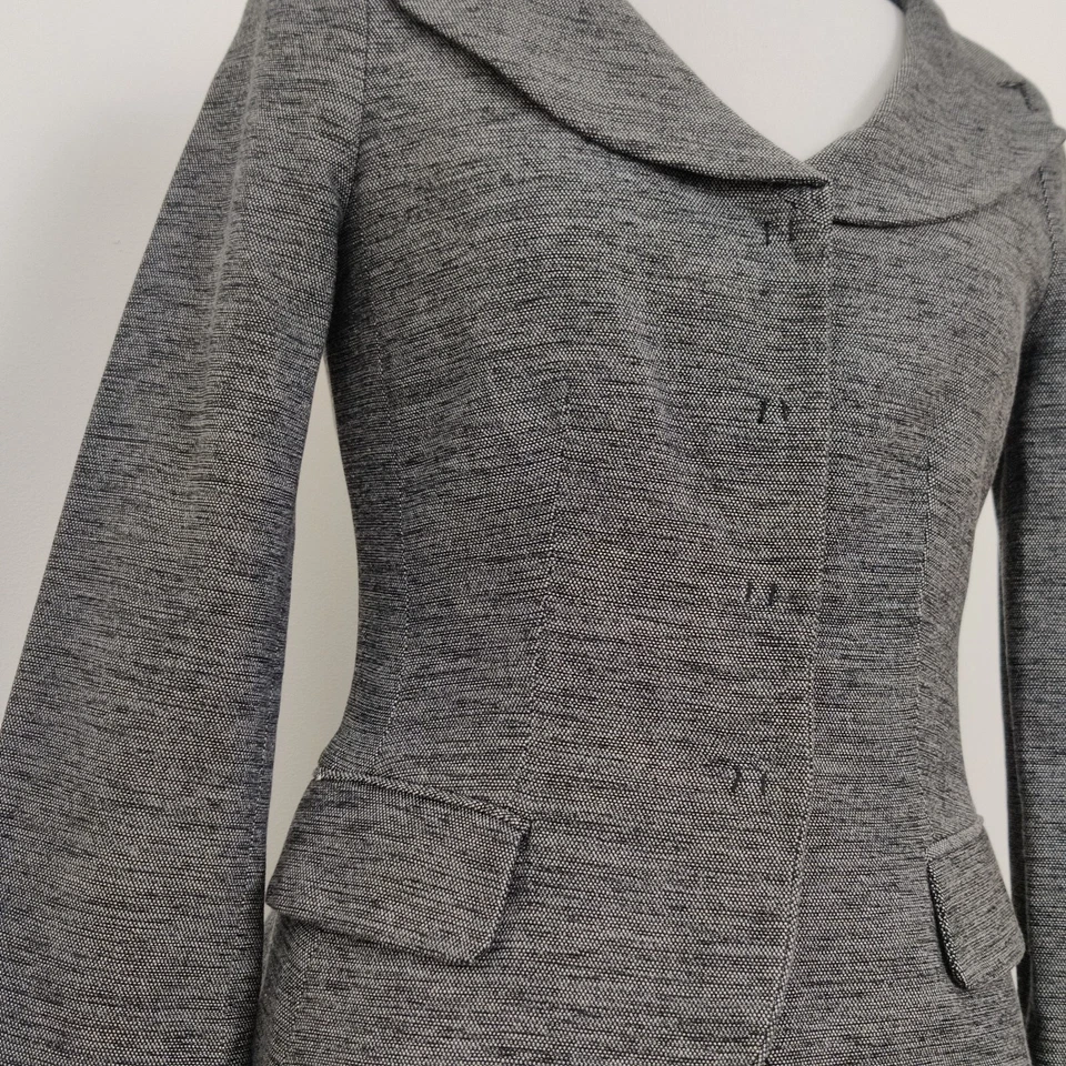 Conjunto de traje falda vintage Alberta Ferretti talla UK 6/8 gris 2 piezas línea principal Foto 4 de 4