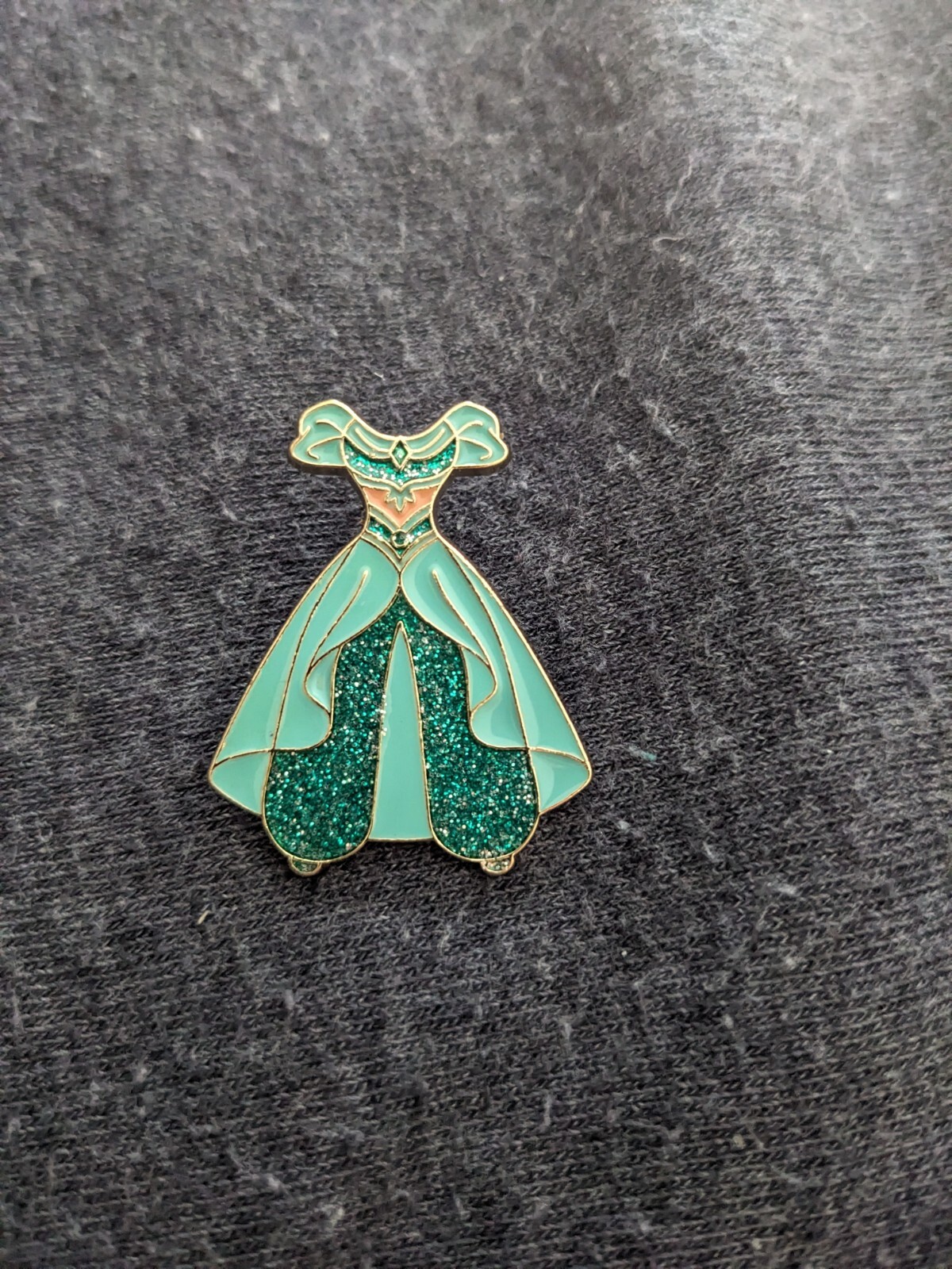 Loungfly blindbox Jasmine dress Disney pin
