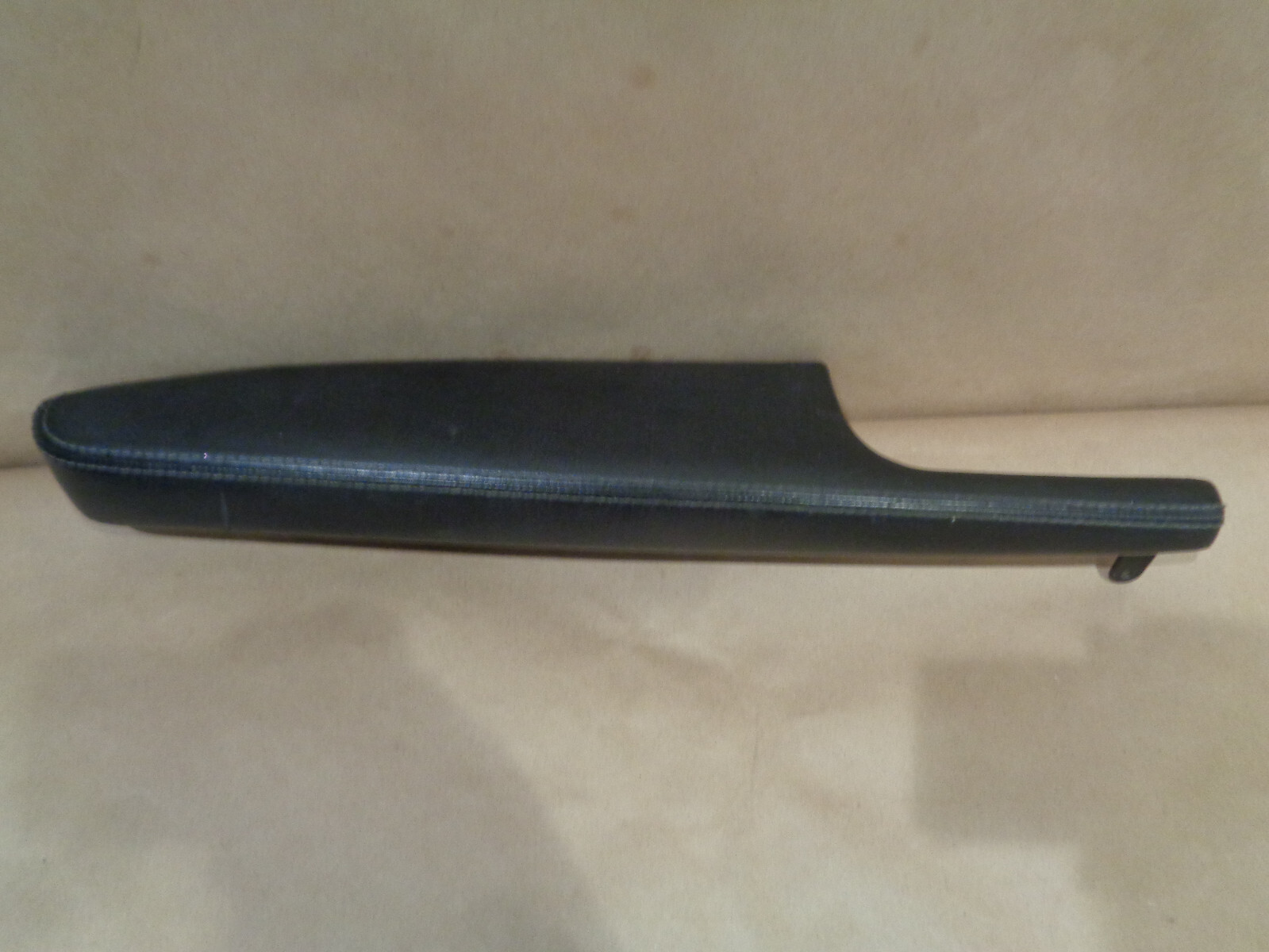 Maserati Quattroporte - LH Front Interior Door Arm Rest Black- Part# 66938900