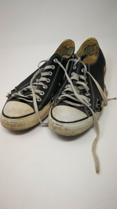 90s converse sneakers