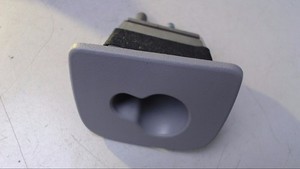 Halter Halterung Gepäcknetz Vorne Links 991600 Opel Astra 1.9 Cdti Caravan DPF