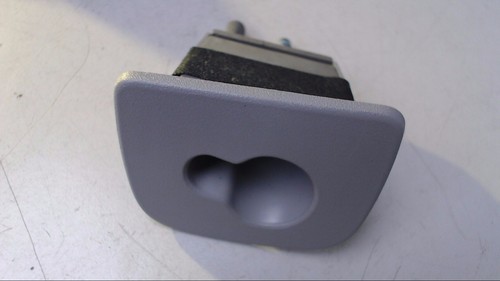 Halter Halterung Gepäcknetz Vorne Links 991600 Opel Astra 1.9 Cdti Caravan DPF