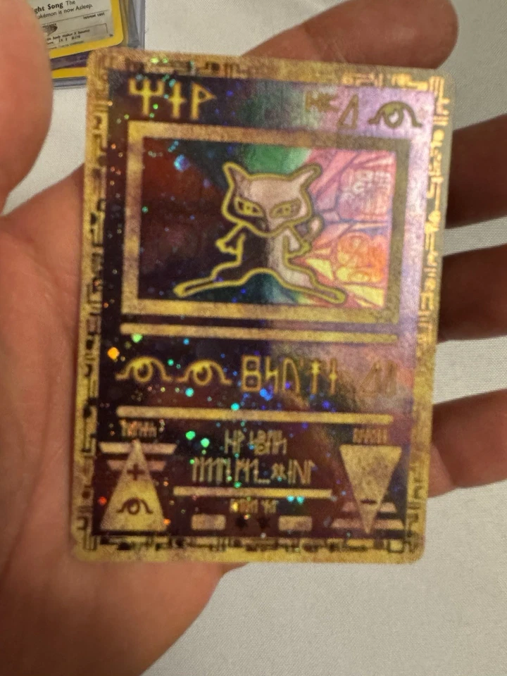2000 Pokemon - Ancient Mew Holo Promo - Pokemon The Movie 2000 The Power of One - Image 2 of 4