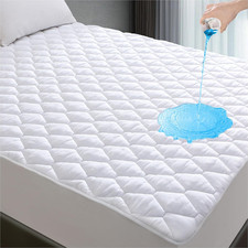 Soft Queen Waterproof Mattress Protector, Breathable Queen Size Mattress Pad