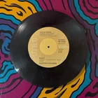 DAVID BOWIE~"FAME / RIGHT"~Orig. 1975~ROCK~POP ROCK~7'' 45rpm~RCA~10320-B