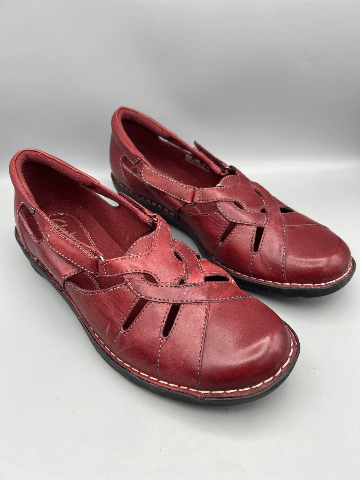 Mocassino Clarks pieghevole rosso punta chiusa pelle incrociata donna taglia 9M #39336