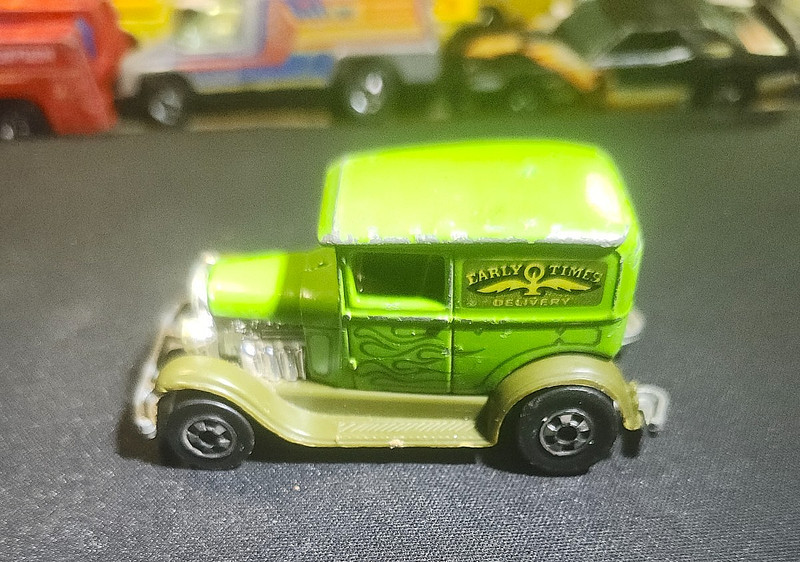 ORIGINAL / VINTAGE 1977 Hot Wheels A-OK "Early Times Delivery" Lime Green HK