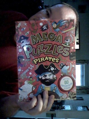 MEGA PUZZLES PIRATES ACTIVITY  > 60 PAPERBACK  BIRTHDAY CHRISTMAS READING 