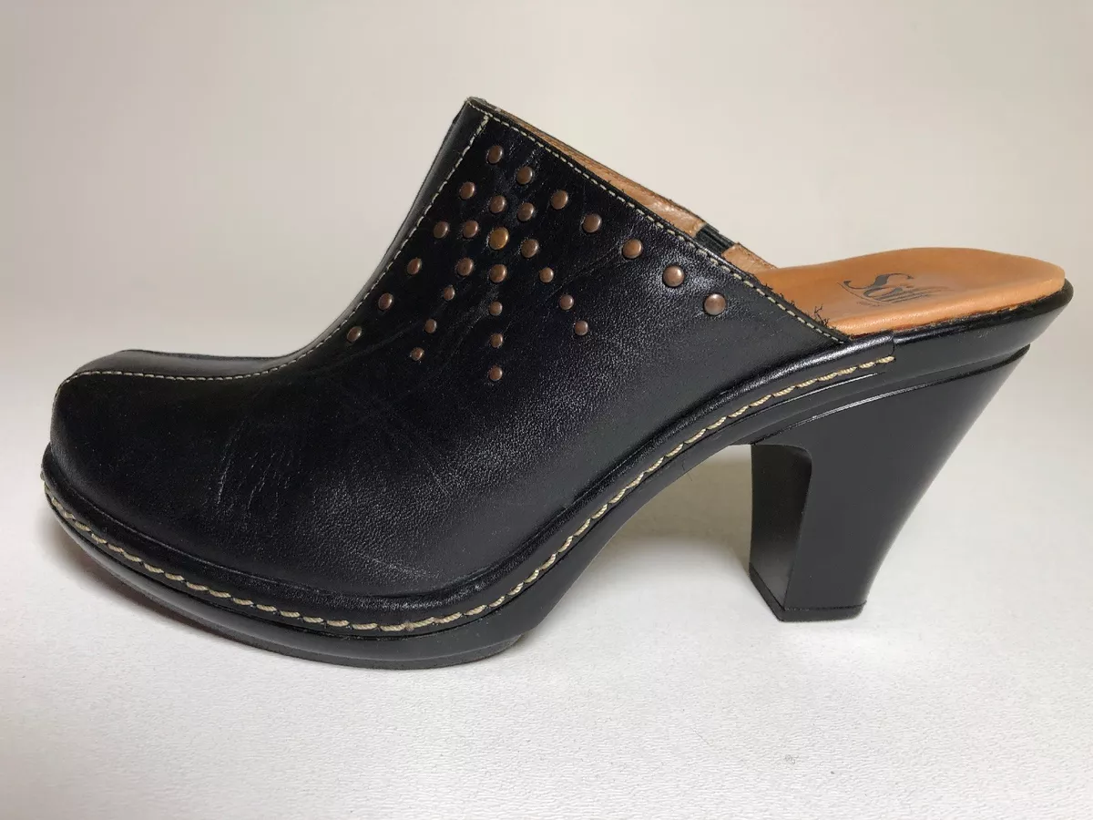 Sofft Clogs Heels Size 7.5 Black Copper Metal Studs Embellished
