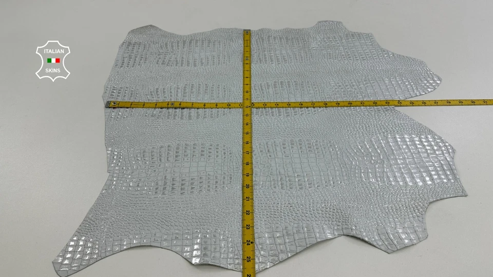 METALLIC SILVER DISTRESSED ON CROCODILE PRINT ON Goat leather 4+sqf 0.8mm C4731 - Image 4 of 4