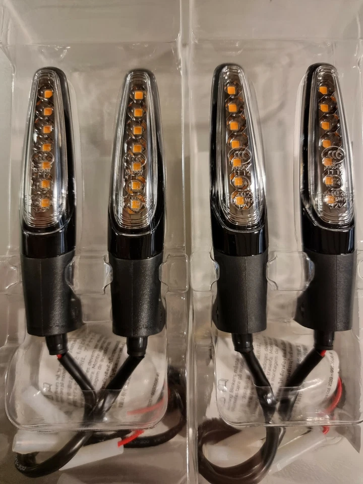 TRIUMPH STREET TRIPLE 765 RS FROM VIN BF1297 LED SCROLLING INDICATORS A9838177 - Image 4 of 4