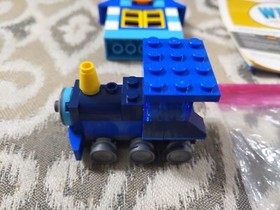 LEGO 10706 Classic Blue Creativity Box 78 Pieces Makes 3 Models 100% complete