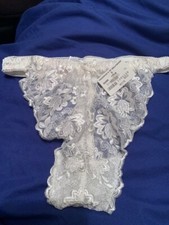 Fredericks of Hollywood Lace Panties / Size Med / NWT / White