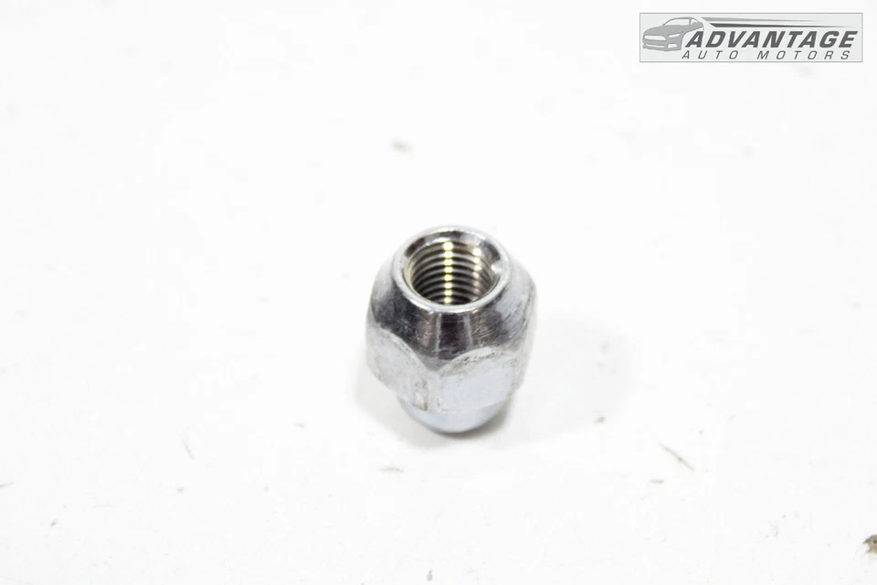 KIA SPORTAGE 2017-2022 RUEDA DELANTERA Y TRASERA TUERCA PERNO CROMO JUEGO DE 20 OEM Foto 3 de 4