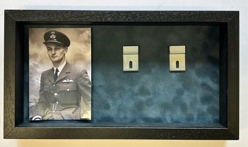 RAF Medal Case for 8 -10 Medals With Photo. Black Frame - 第 1/5 張圖片