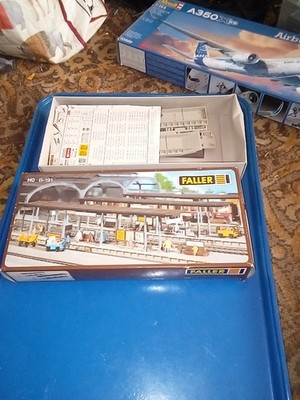 Vintage NOS HO FALLER B-191 Platform, Plastic Model Kit