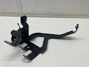 BMW F40 Kotflügelhalter vorne links 2.50 Diesel 2010 26699378