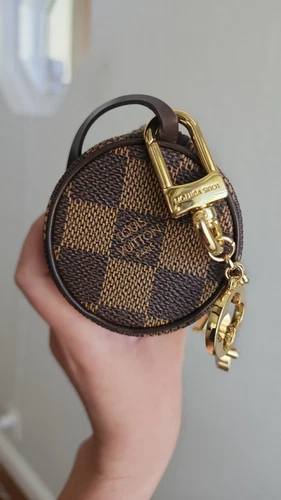 Louis Vuitton Damier Papillon Pouch Mini - Picture 2 of 6