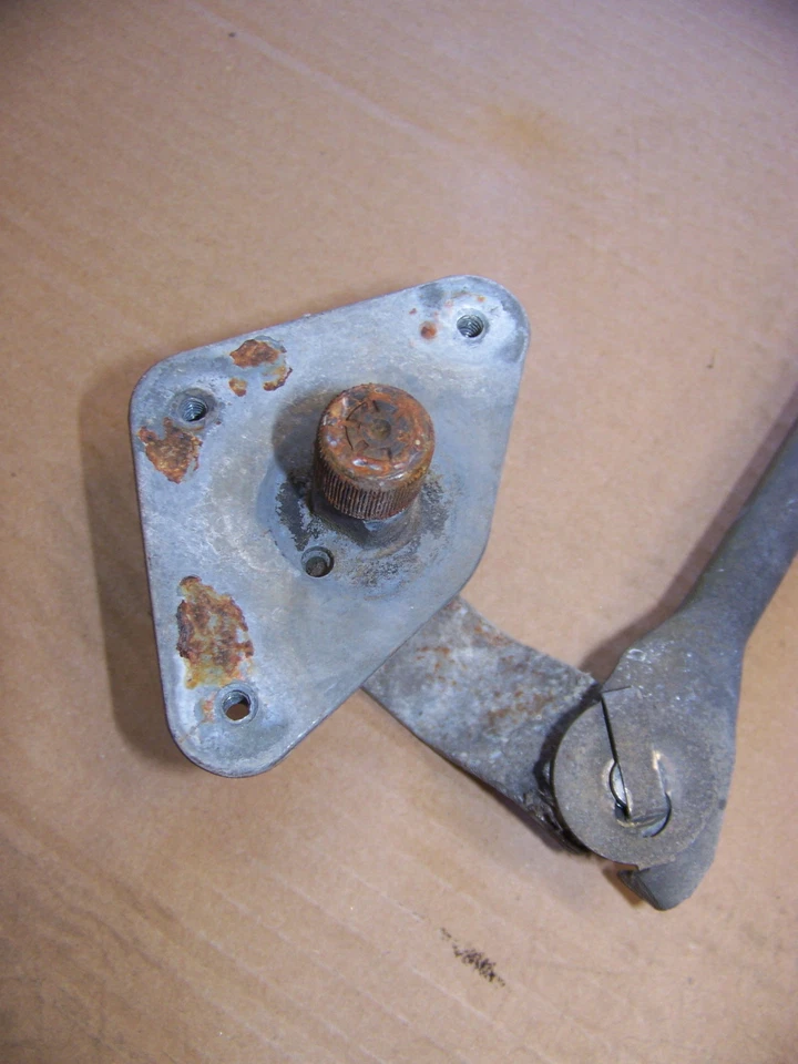 Plymouth Barracuda 1972 limpiaparabrisas acoplamiento y pivotes OEM 70 71 73 74 #3431514 2822291 Foto 2 de 4