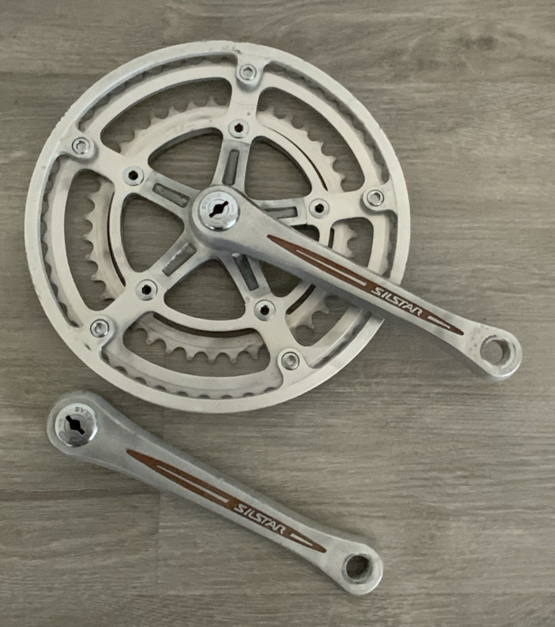 SR SAKAE SILSTAR CRANK SET DOUBLE 52-40 TOOTH 170 MM ARMS 6, 7, OR 9 SPEED
