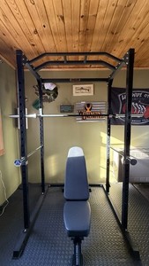 REP Fitness Pr-1100 Power Rack Set Up. Alpine Weightlifting Bar, 175ib Plates.