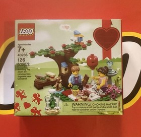 LEGO 40236 Romantic Valentine Picnic, NEW Sealed