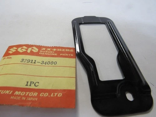 PLATE, COUPLER HOLDER