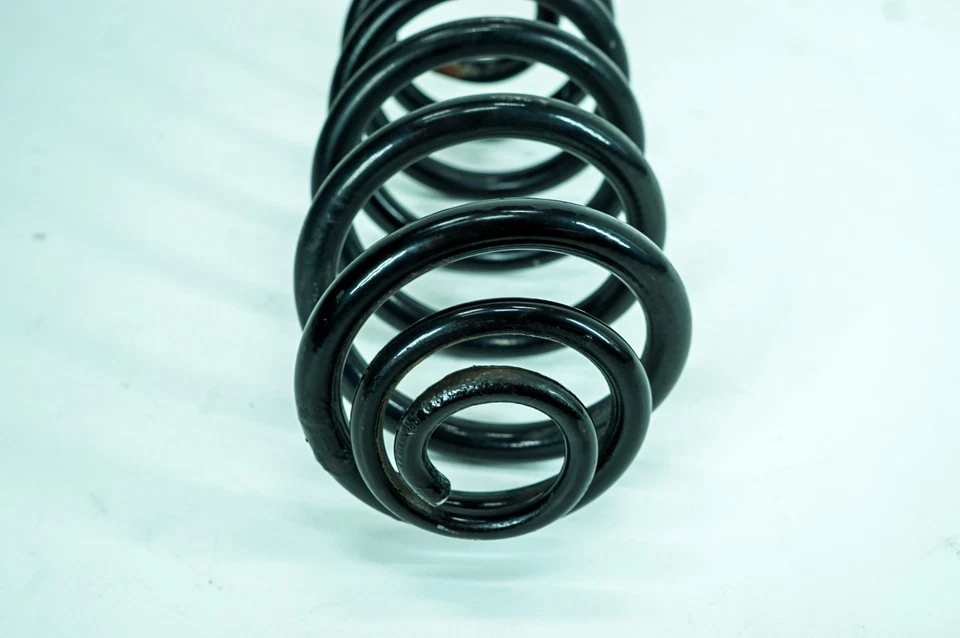 07-13 BMW X5 xDrive35i OEM suspensión trasera derecha o izquierda muelle helicoidal 5099 Foto 4 de 4