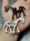 Lego Castle Fantasy Era Skeleton Warrior minifigures, two horses + Weapons L#550 — photo 2