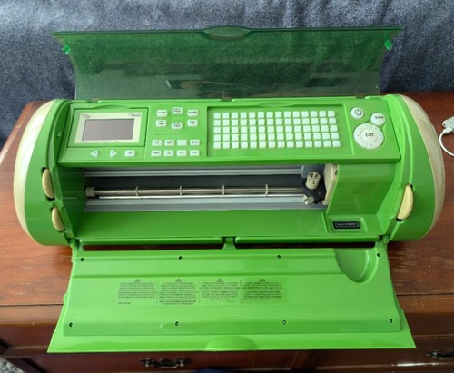 Cricut Expression Electronic Cutter - Green with Floral & Accessories - Tested - Picture 2 of 8