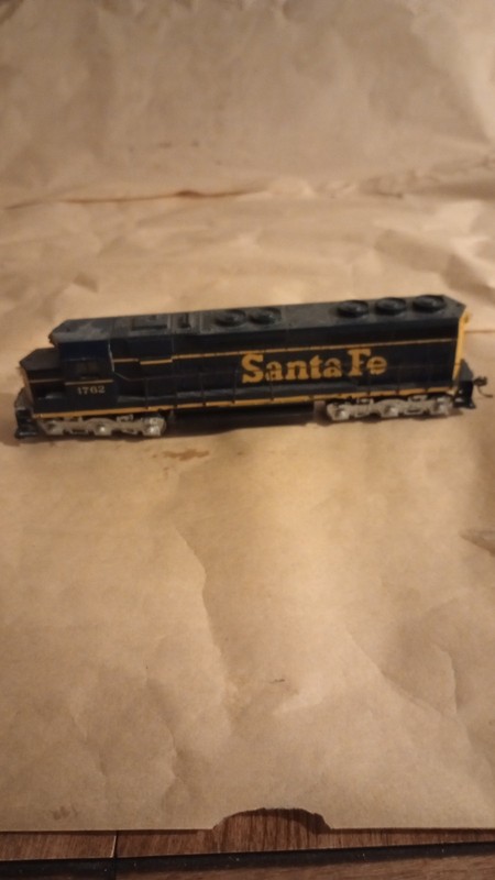 Athearn Ho Locomotive SD-45 Santa Fe