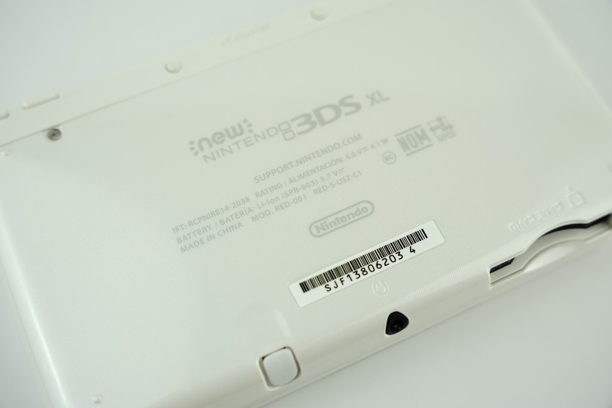 Nintendo New 3DS XL | New Shell | Charger + 128 GB SD Card +