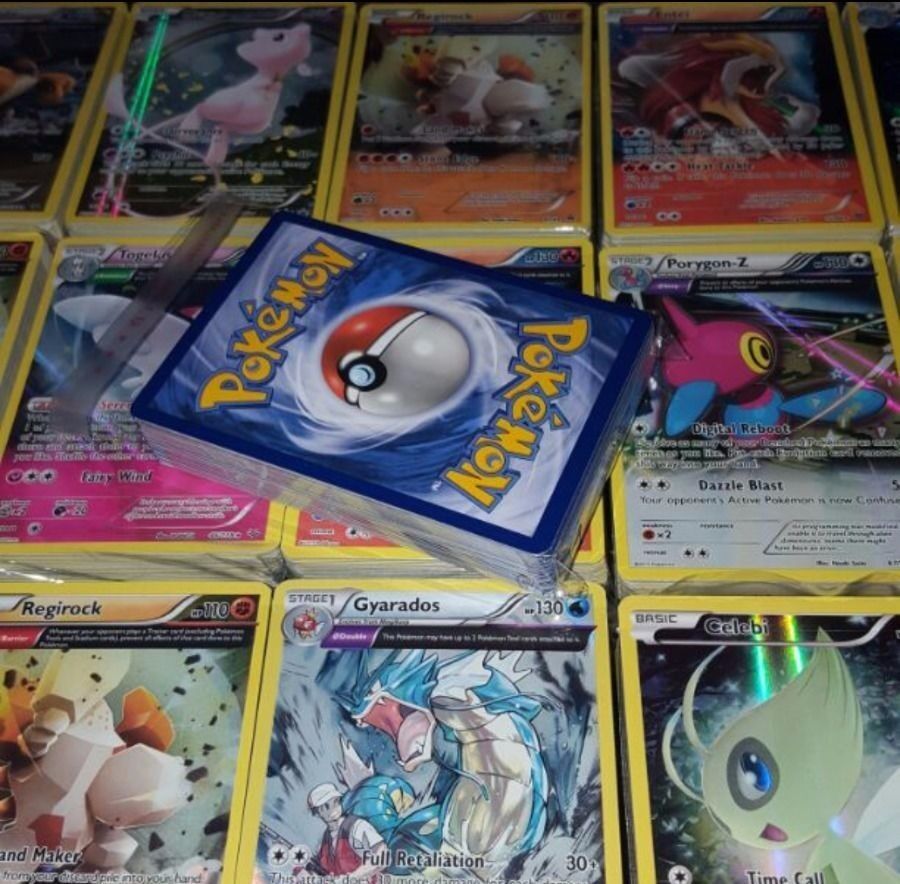 1x Carta Pokémon Ultra Rara Aleatória - Pokemanos