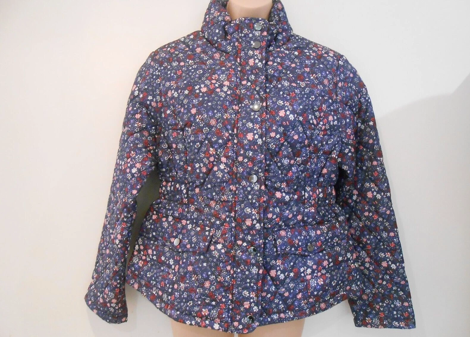 Ladies Quilt Navy floral zip front Shower resistant Jacket (NEW)-Size 12-£32.00