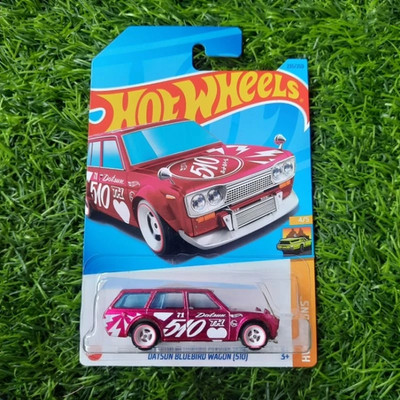 Hot Wheels 2023 Super Treasure Hunt Datsun Bluebird Wagon 510