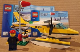 LEGO City 3178 SEAPLANE 100% Complete with Minifigure and Instructions RARE