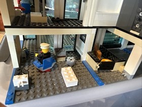 LEGO CITY: Police Station (7498) Mostly Completed With a Few Missing Pieces