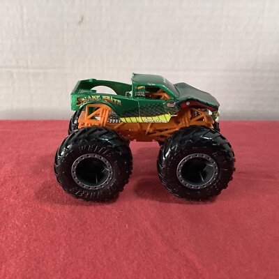 Hot Wheels Monster Jam Snake Bite Monster Truck 1:64, COMBINED SHIP $2 PER MULT