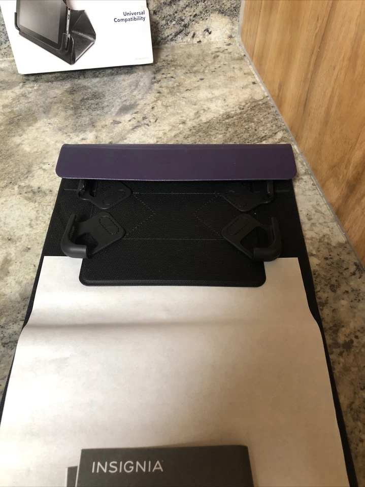 Open Box Insignia FlexView Folio Case for Most 7" Tablets Purple NS-MUN7F3U - Image 4 of 4
