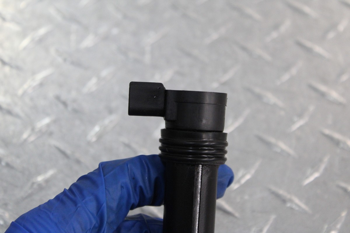 2008 KAWASAKI NINJA ZX6R ZX600P IGNITION COIL SPARK PLUG CAP | eBay