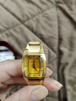 Spectrum Swiss Luxury Ladies WomenWatch Stainless Quartz Gold