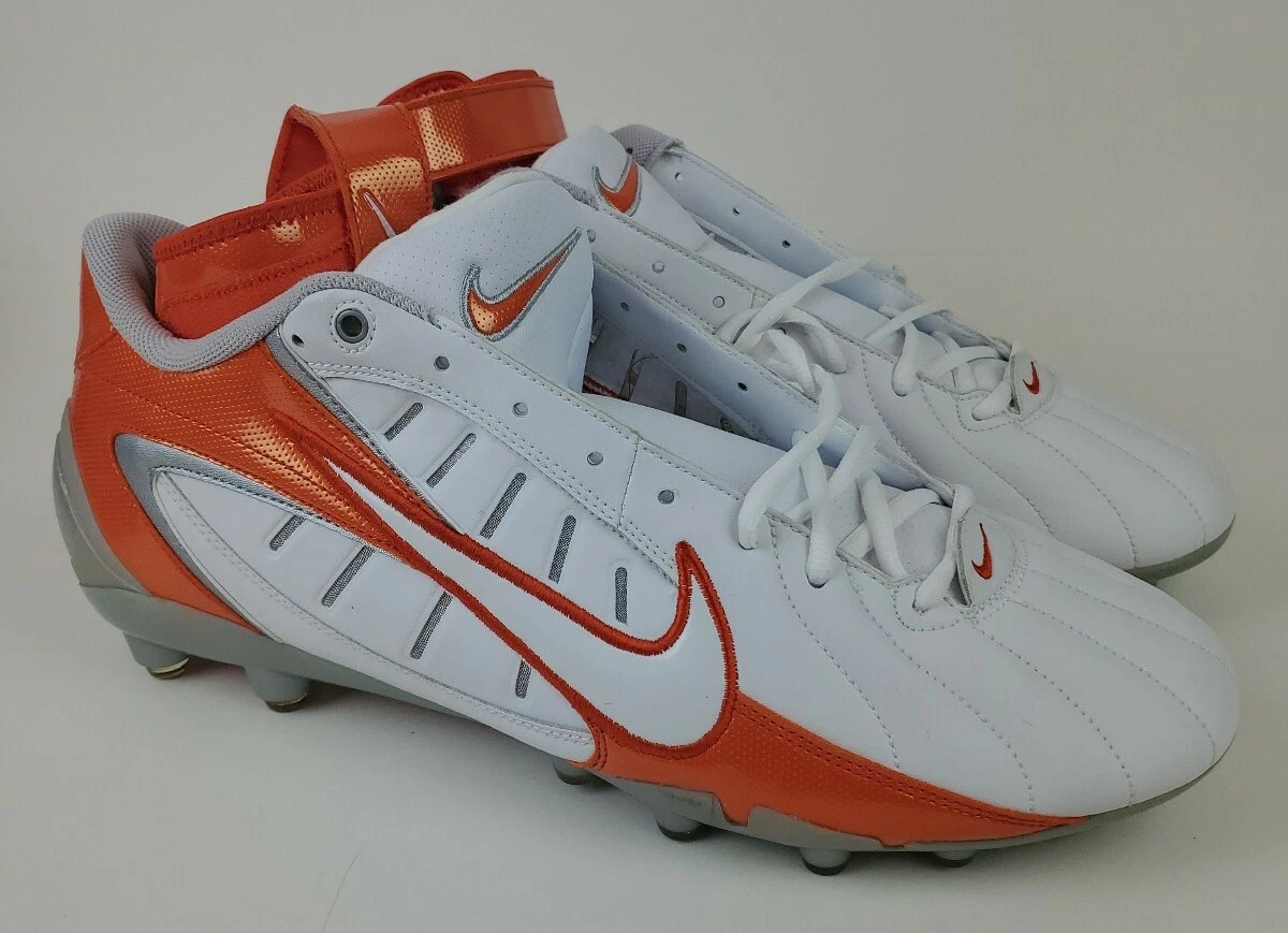 Nike ankle hotsell football shoes