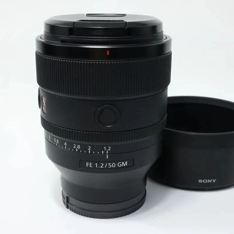 Objectif manuel Zhongyi Mitakon 42.5mm f/1.2 Speedmaster MFT-Micro 4/3 (Lumix/Panasonic/Olympus) - Photo, audio & vidéo Objectif manuel Zhongyi Mitakon 42.5mm f/1.2 Speedmaster MFT-Micro 4/3 (Lumix/Panasonic/Olympus) - Photo, audio & vidéo