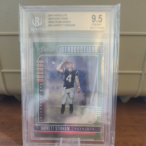 2019 Panini Absolute Football Spectrum Green Jarrett Stidham #10 BGS 9.5